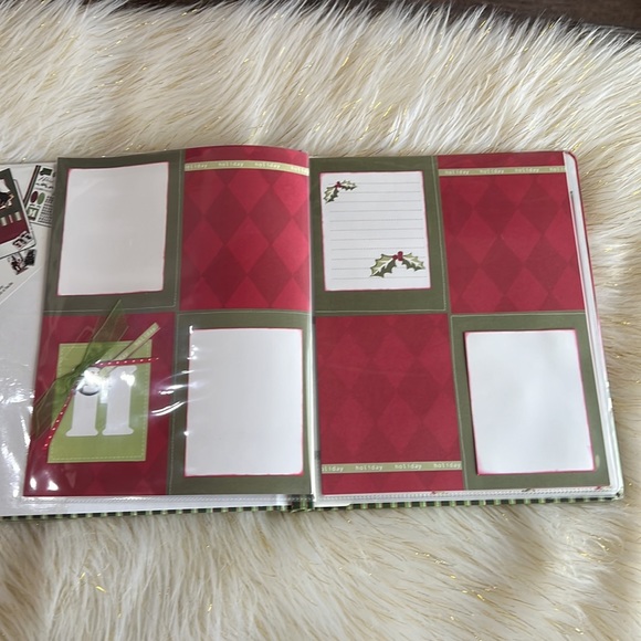 NEW! Harlequin Holly Album Kit. Just add photos! - Picture 6 of 11